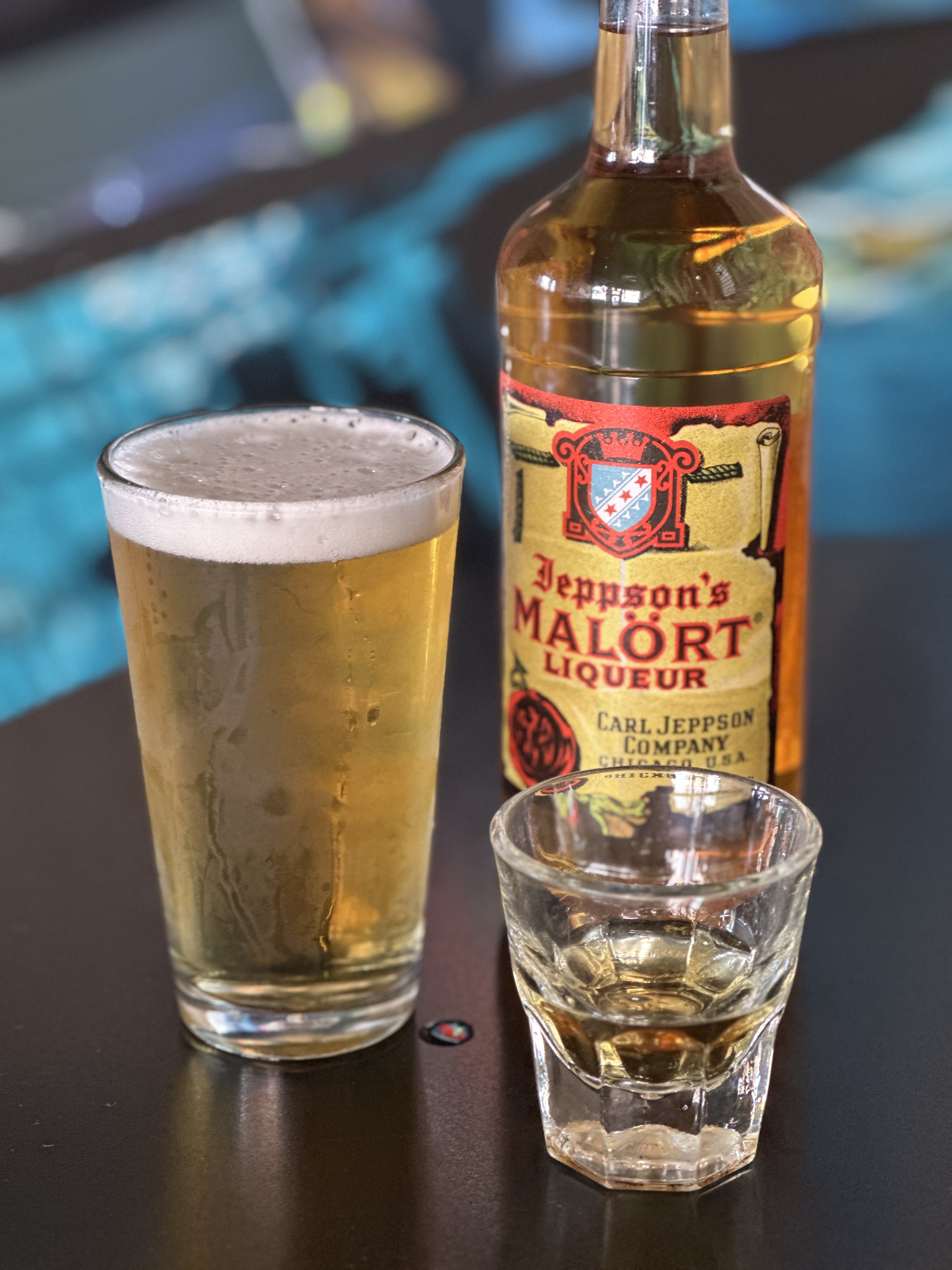 Chicago Handshake — Lemmings Tavern special